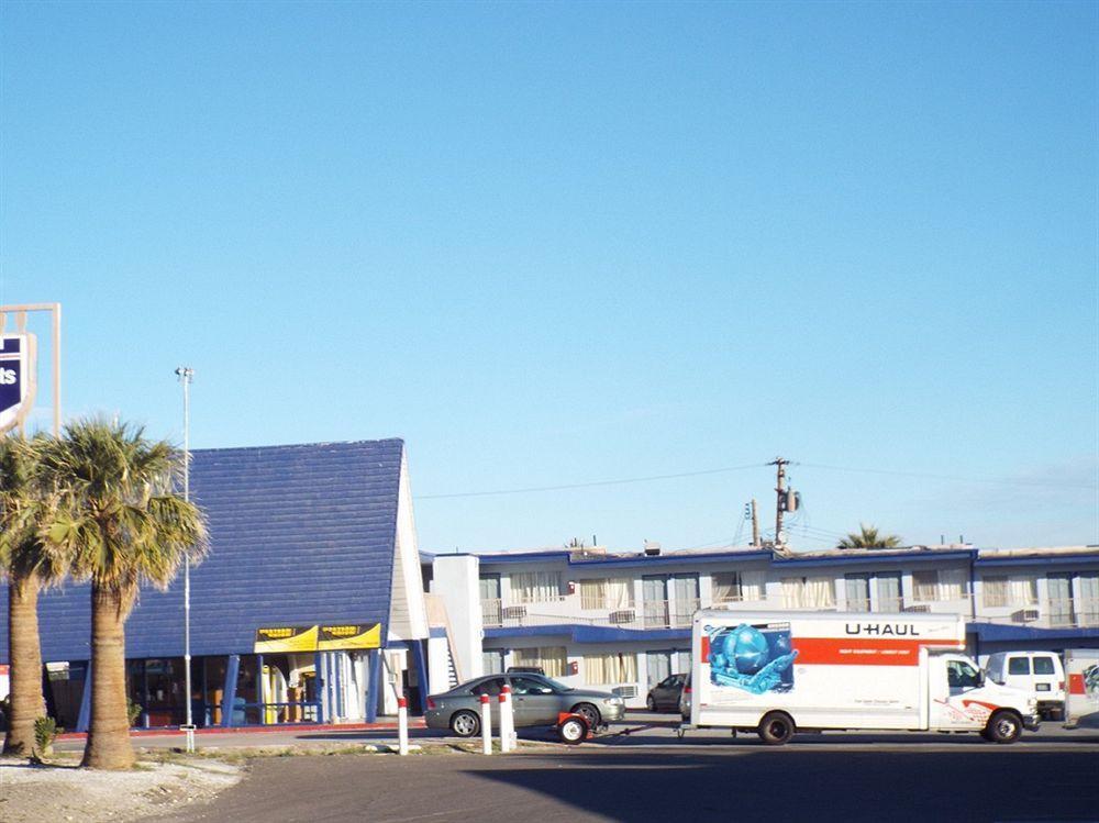 Red Roof Inn Needles Esterno foto